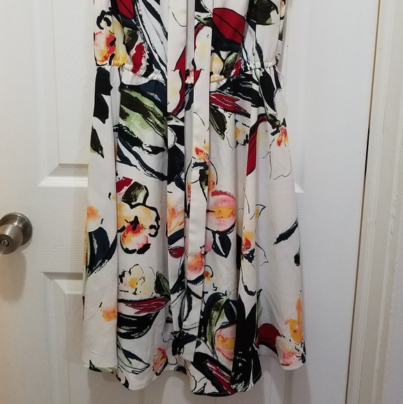 Avon dress - Picture 2 of 5